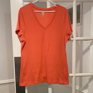 Old Navy size XXL T-shirt good condition